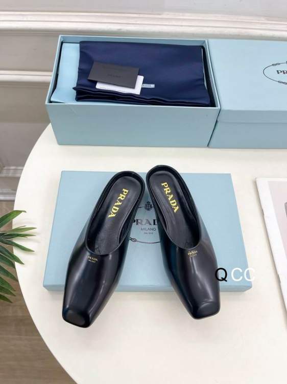 Picture of Prada Shoes _SKUPradasz35-40XC020219019
